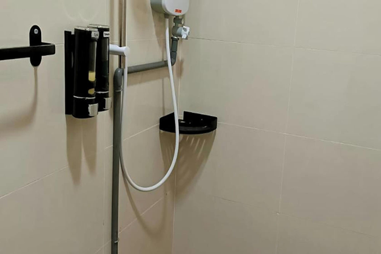 Bathroom 3, Km Barakah Suite Kuala Terengganu, Kuala Terengganu