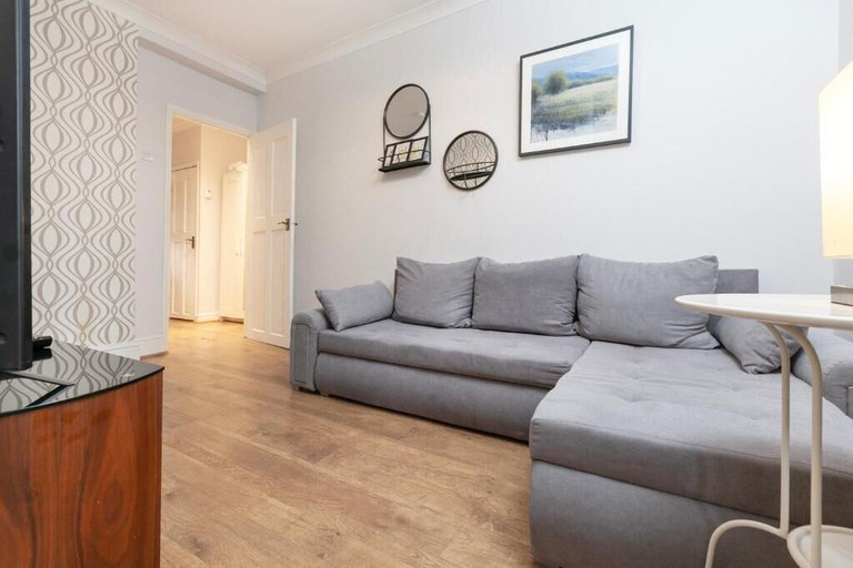 Living area 5, Charming one bedroom flat in Marylebone, London