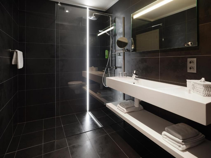 Bathroom 5, Hôtel Le 24, Liège