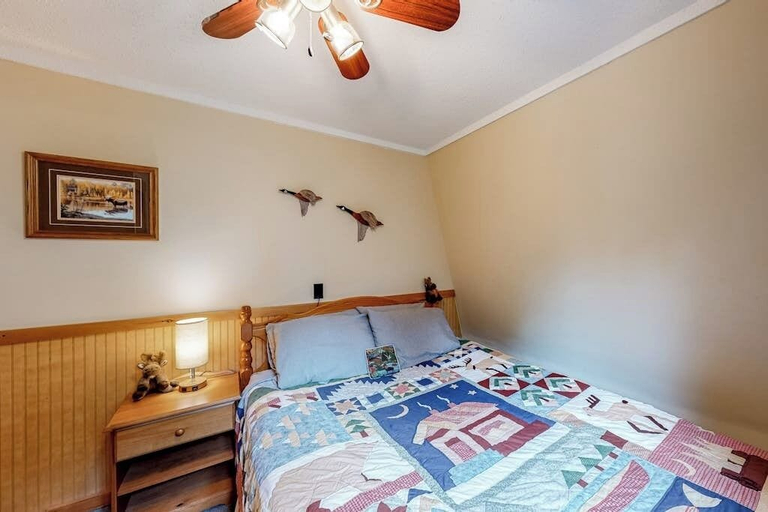Room 2, 71 Nelson ave, Piscataquis
