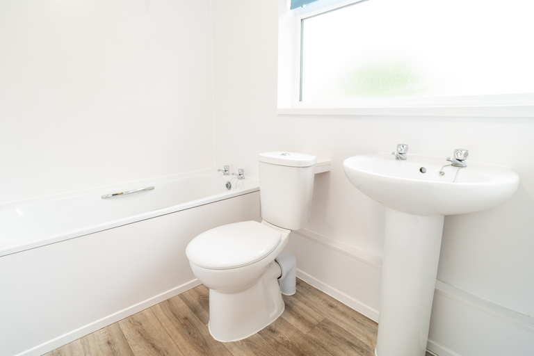 Bathroom 4, Sand Bay Holiday Village (Adults Only), North Somerset