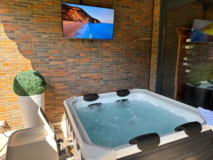 Sport & Beauty 2, Emotion Apartments- Erlebnis Apartment mit privater Sauna und Whirlpool, Herford