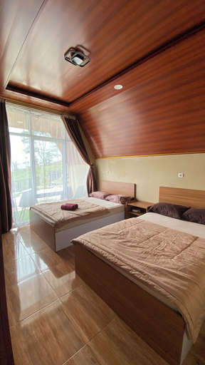 Room 4, Telagamenjer ID Villa, Wonosobo