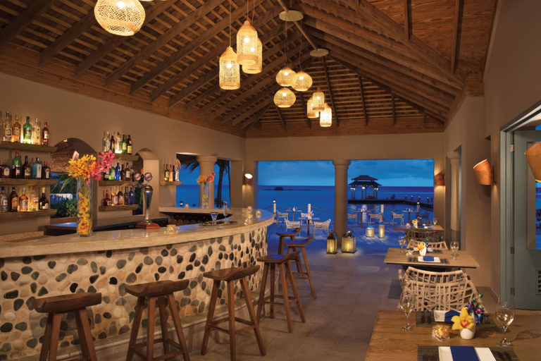 Food & Drinks 5, Coyaba Beach Resort