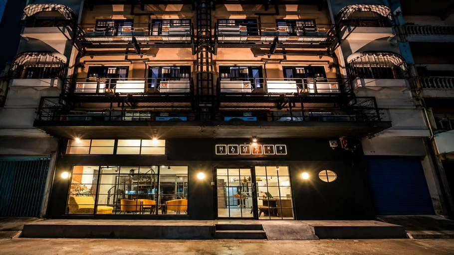 Exterior & Views 2, The Blocks Hostel Sukhumvit 10, Khlong Toey