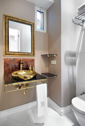 Bathroom 5, Nuru Ziya Residence, Beyoğlu