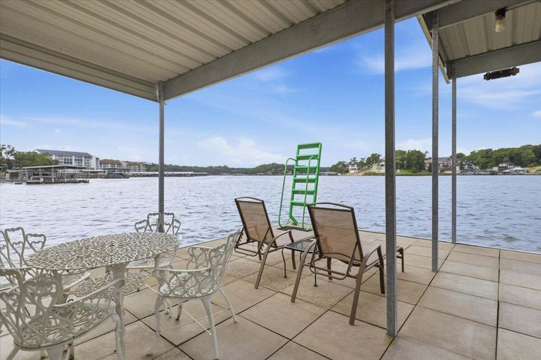 Outdoor dining 4, Lakehouse 19 w/ Dock, Boat & PWC Slips, Views, Game Room, Fire Pit & 2-story Deck, Camden