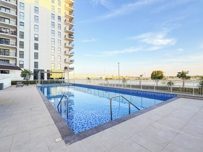 Pool, Bloomfields 1BR in Waters Edge, Yas Island