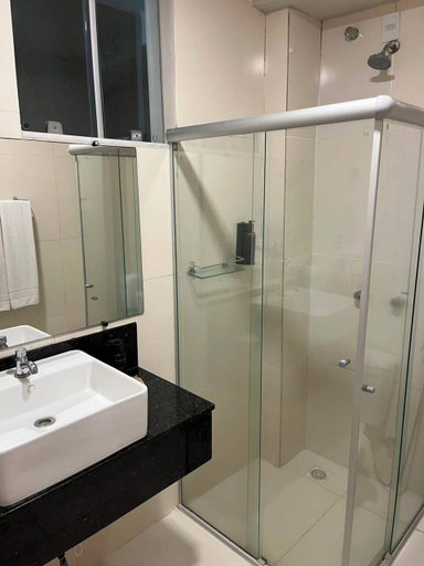 Bathroom 4, Ramada by Wyndham Porto Seguro Praia, Porto Seguro