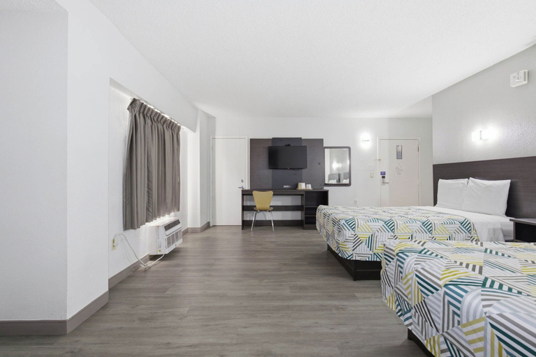 Bedroom 3, Motel 6 Washington, DC, Washington D.C.