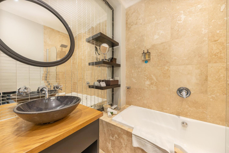 Bathroom 5, O on Kloof, City of Cape Town