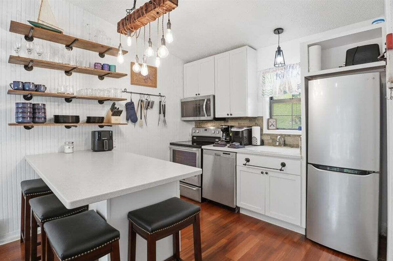 Private kitchen 4, Private Dock, Boat Launch, Fire Pit & Lake Views, Morgan