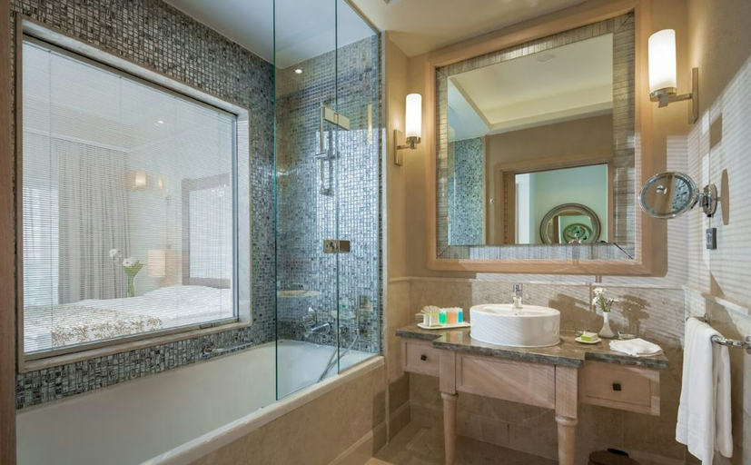 Bathroom 5, Xanadu Island, Bodrum