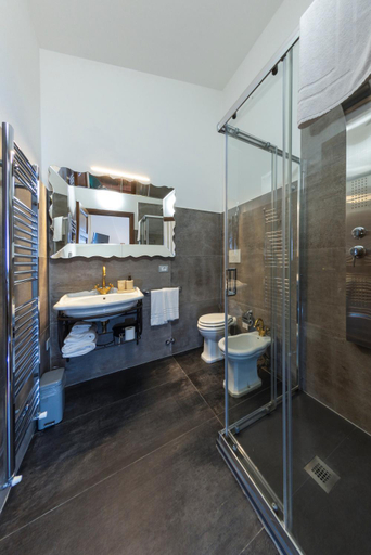 Bathroom 3, La Sosta in Toscana, Lucca