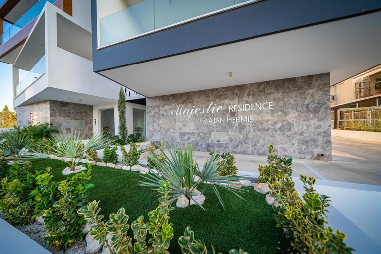 Exterior & Views 1, Majestic Sunset Salt Lake Views 300m from beach, Larnaca