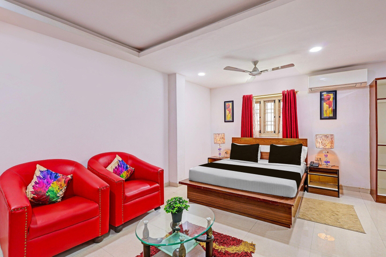 Room 5, Classic With Balcony Vijaya Residency, Visakhapatnam