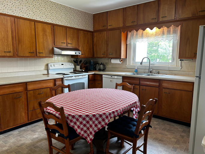 Private kitchen 3, One Atlantic 5BR Harbor View Maine Home, Close to Town, Deck, Lincoln