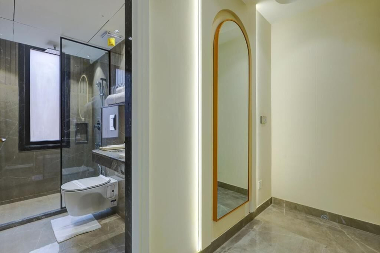 Bathroom 5, Hotel The Janak by Shanti, Delhi
