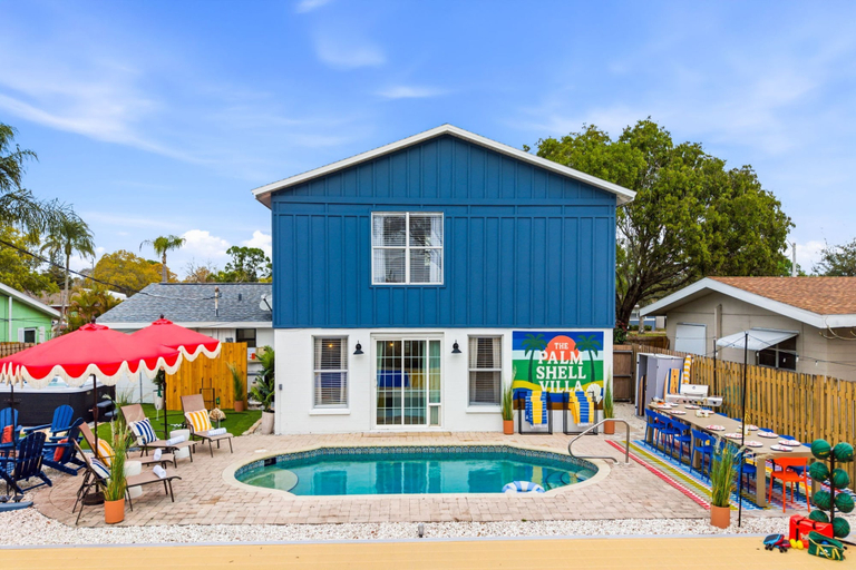 Room 4, Palm Shell Villa - Pool - Pickleball - Hot Tub, Manatee