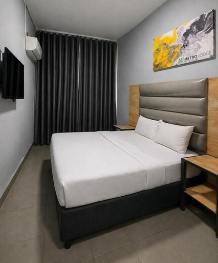 Bedroom 3, Metro Express, eThekwini
