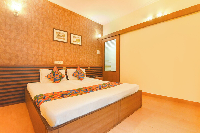 Room 5, Fabhotel Tiger Inn, South 24 Parganas