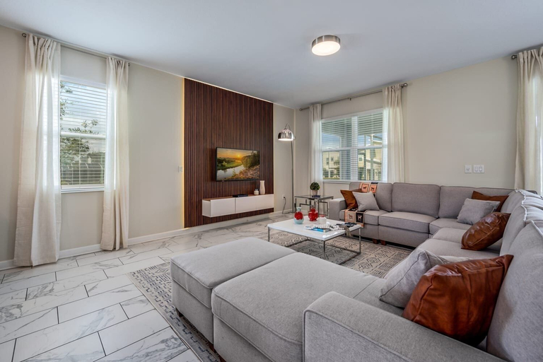 Living area 2, 8-bedroom House - Championsgate With Pool, Osceola