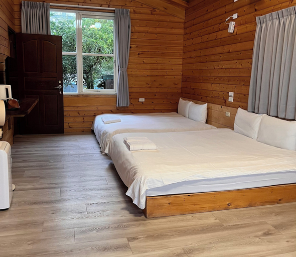 Bedroom 3, DingdaiGlass Villa, Nantou