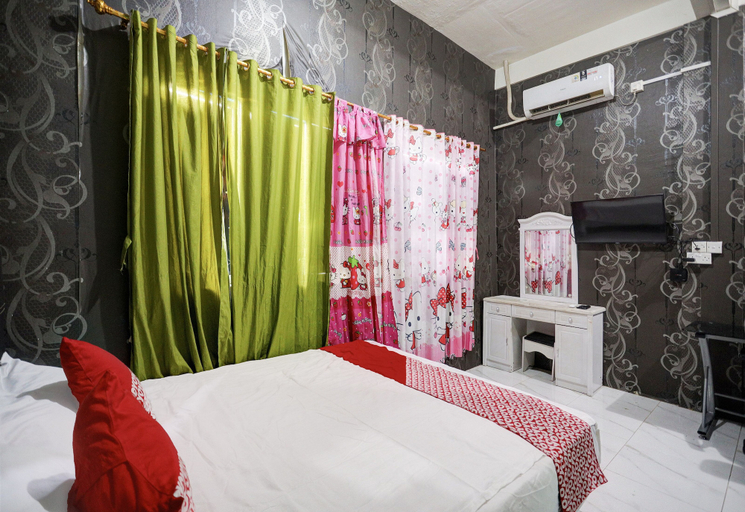 Bedroom 2, Hotel O Penginapan Pelangi, Batam