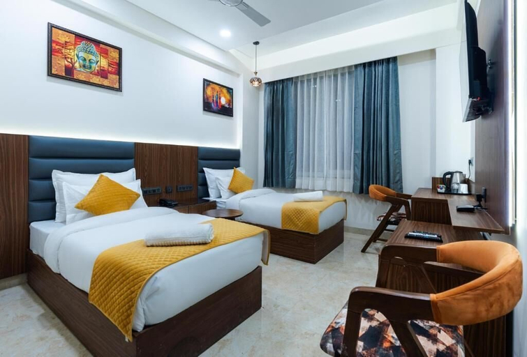 Room 5, Hotel Palash, Gautam Buddha Nagar