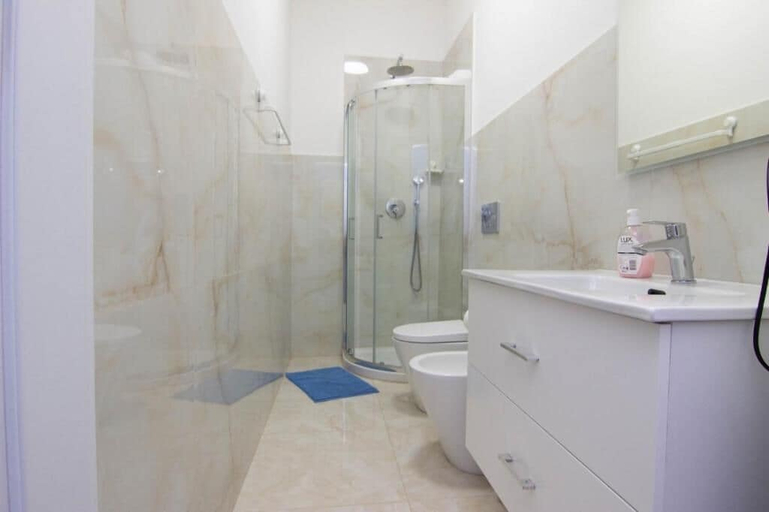 Bathroom 5, B&B CORSO ITALIA, Pisa