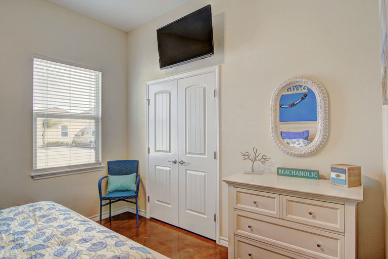 Bedroom 3, Crane s Landing Winter Texans Welcome Ground Level, Nueces