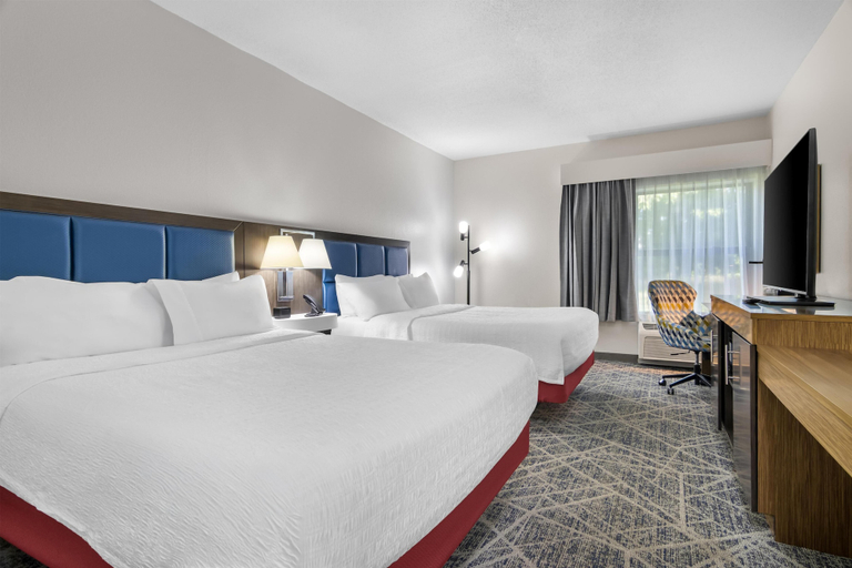 Bedroom 3, Hampton Inn Portage, Porter