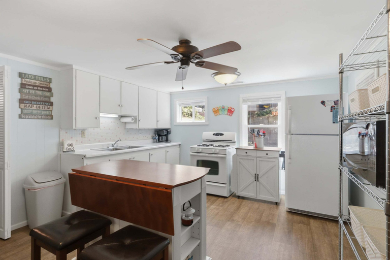 Private kitchen 2, Lakefront Escape With Private Dock, Fire Pit & Screened Porch, Morgan