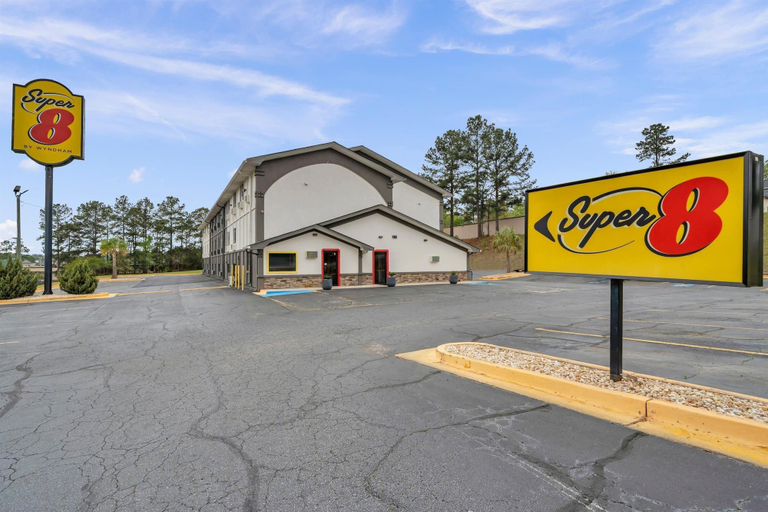 Exterior & Views 2, Super 8 by Wyndham Warner Robins, Houston