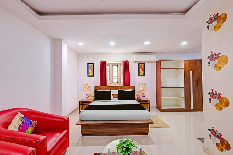 Room 3, Classic With Balcony Vijaya Residency, Visakhapatnam