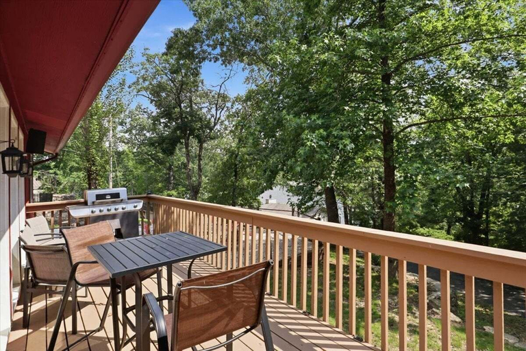 Outdoor dining 2, Private Dock, Boat Launch, Fire Pit & Lake Views, Morgan