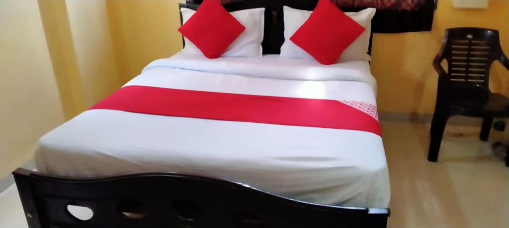 Room 2, Hotel Rama Palace, Nashik