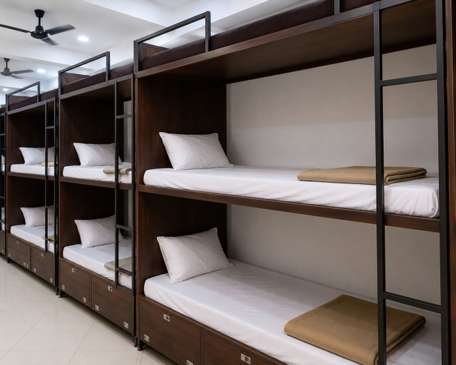 Room 5, Shri Ram Janki Atithi Nivas, Varanasi