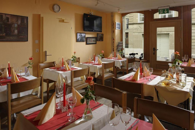 Food & Drinks 4, Hine Adon Fribourg City Hotel Self checkin, La Sarine