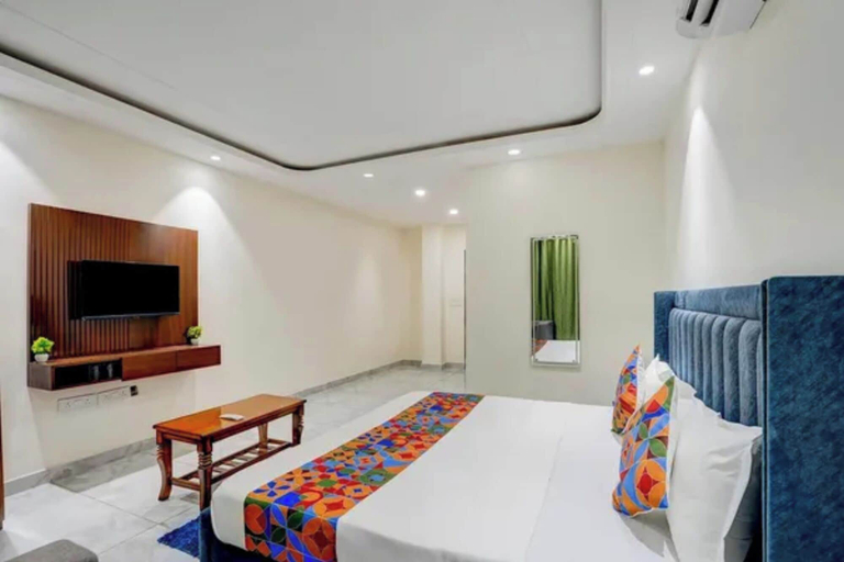 Room 2, Fabhotel Royal Inn, Gautam Buddha Nagar