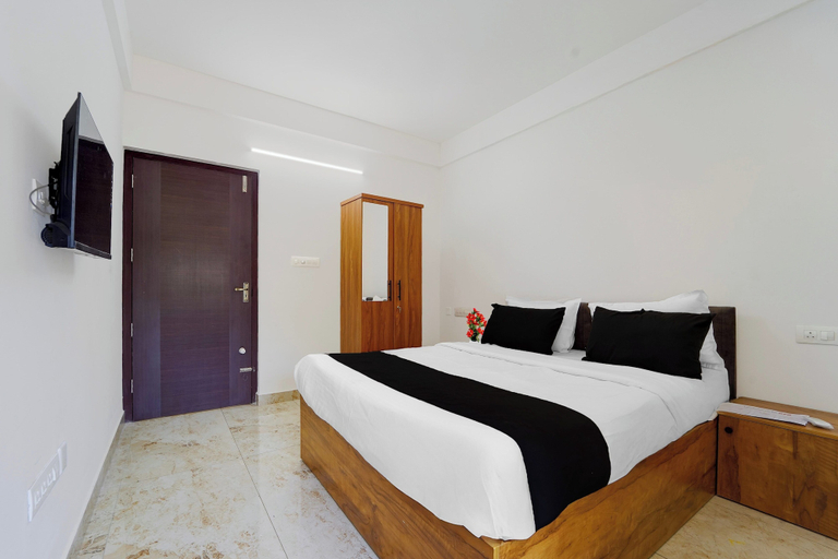 Room 3, Super Collection O Malabar Botanical, Kozhikode