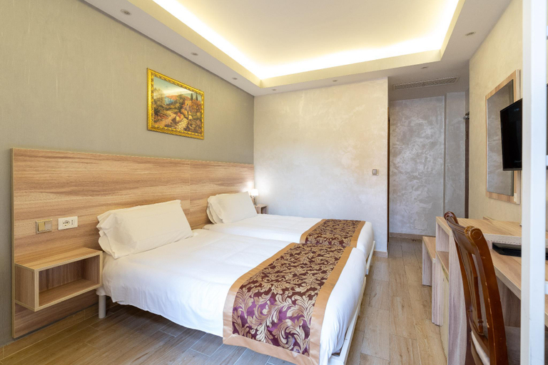 Bedroom 4, Rome Love, Rome