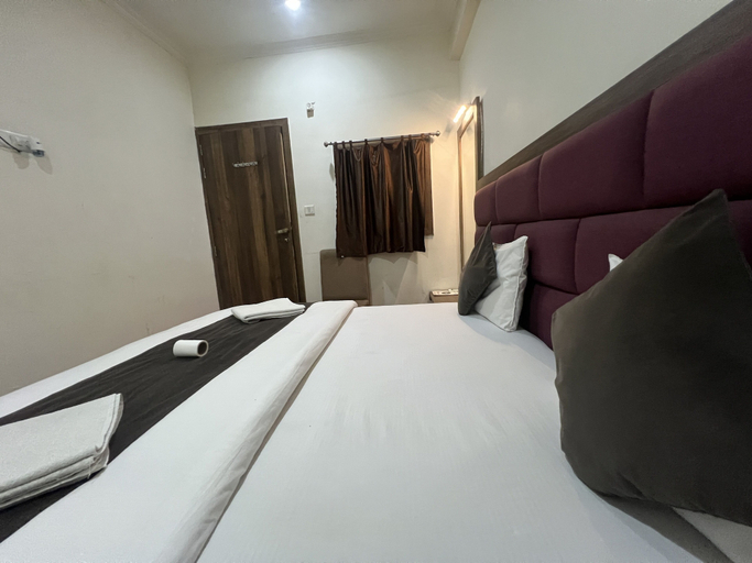 Room 4, OnlyStay Bagpackers Hostel, Agra
