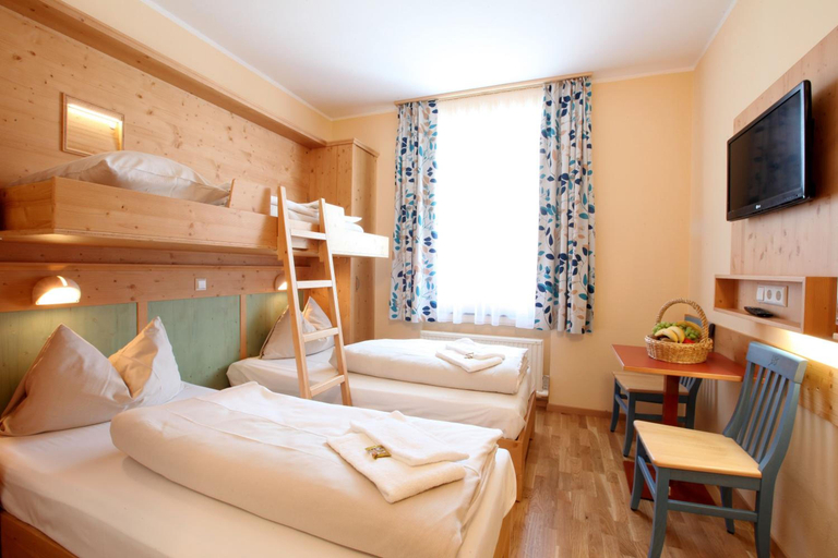 Bedroom 3, JUFA Lungau, Tamsweg
