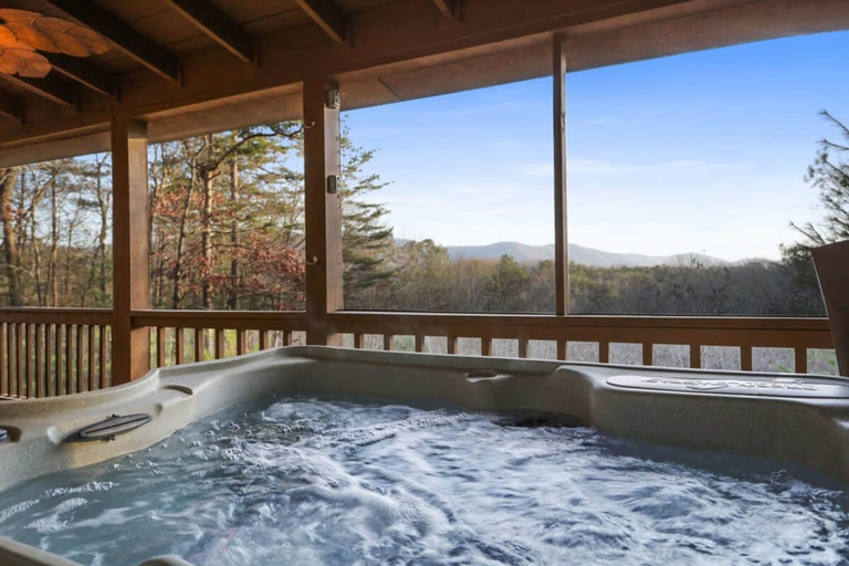 Room 3, Mountain Views Hot Tub Fire Pit BBQ, Gilmer