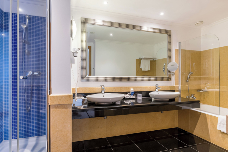 Bathroom 5, Pestana Grand Premium Ocean Resort, Funchal