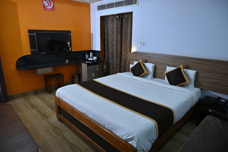 Room 5, Smart Inn The Luxurious Stay, Visakhapatnam