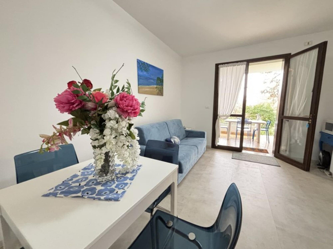 Living room 2, Modern Flat Near the Beach With Pool, Venezia