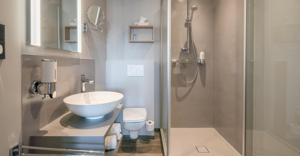 Bathroom 5, Zur Post, Cloppenburg