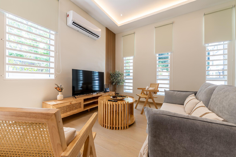 Others 4, Ferringhi Villas, Penang Island